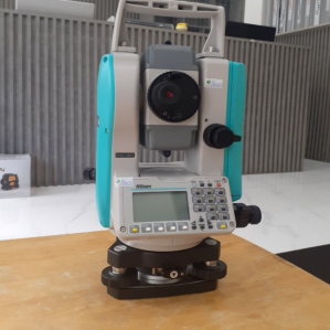 may-toan-dac-dien-tu-nikon-k5